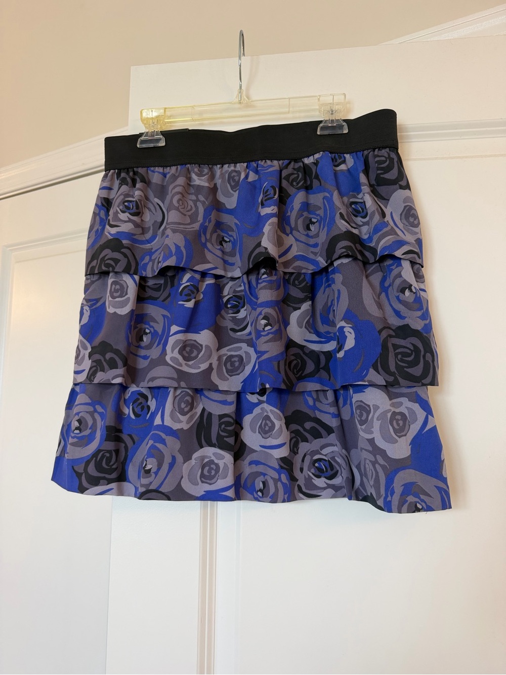 NWT Banana Republic Blue and Gray Floral Tiered Mini Skirt